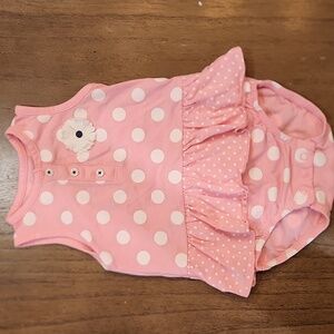 Carter's 6m sleeves onsie